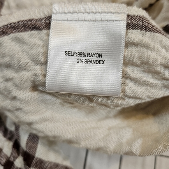 Jane & Delancey Seersucker Long Sleeve Button Down Blouse,Cream/Brown Striped,XL - Picture 8 of 12